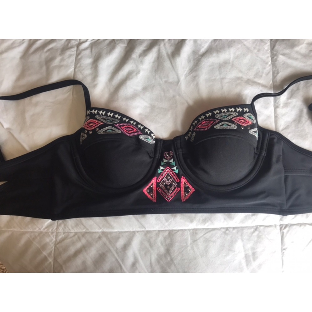 TARGET BIKINI TOP